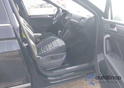 2024 Volkswagen Tiguan 2.0T Sel R-Line z USA, uszkodzony, nr VIN 3VV4B7AX7RM072339